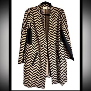 CHICOS Women’s Chevron Women's Coat/Sweater Black Tan Sz 2 (12)